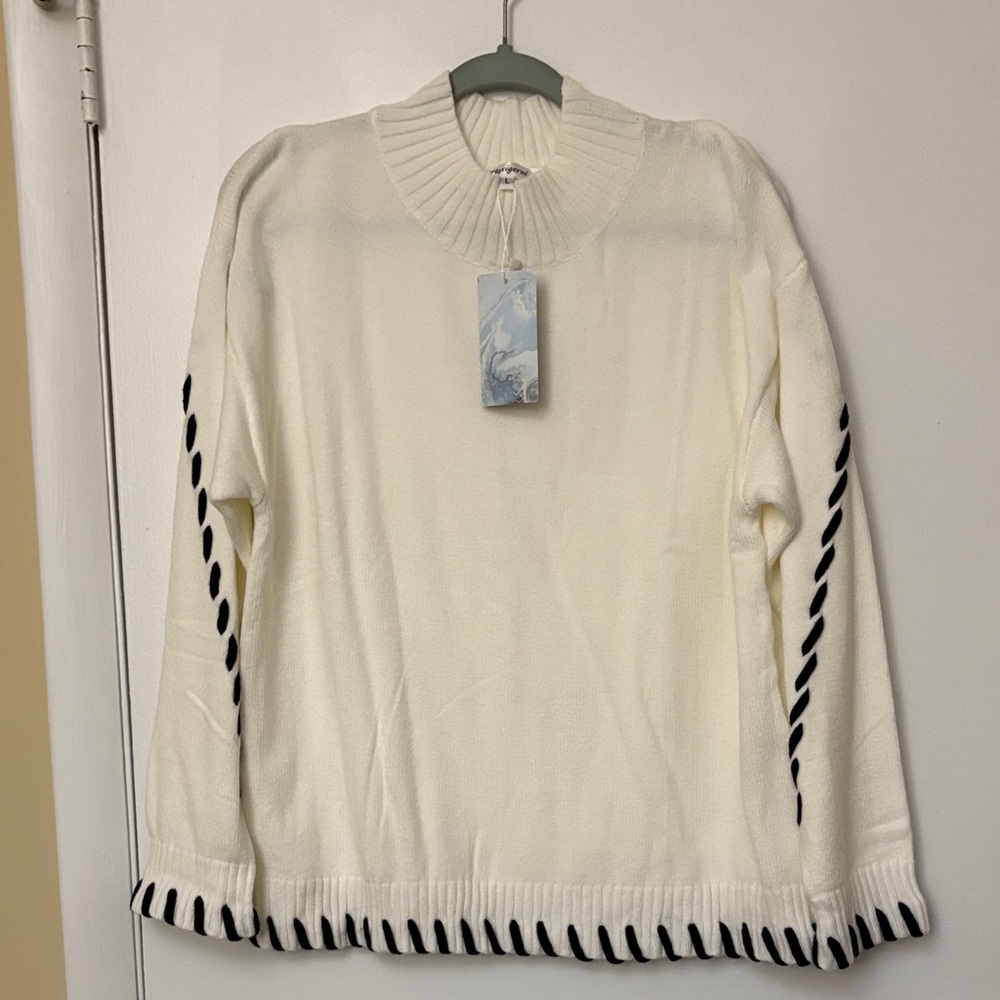 Maxigerui Cream and Black Sweater NWT